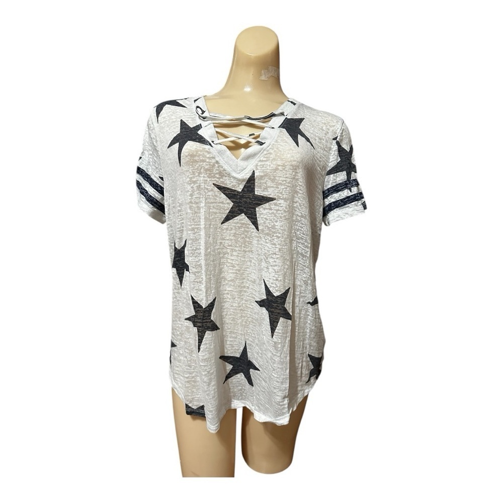 Maurices 24/7 Semi-Sheer Star Print V-Neck Tee, Large